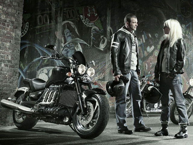 Man woman motorcycle graffiti wall free wallpaper - medium preview image
