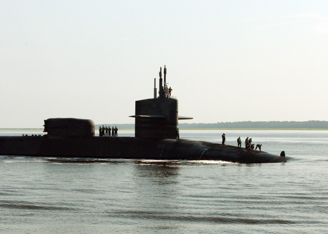 Submarine people water side standing free wallpaper - medium preview image
