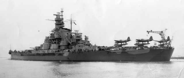 Large ship with small planes #2 free wallpaper - medium preview image