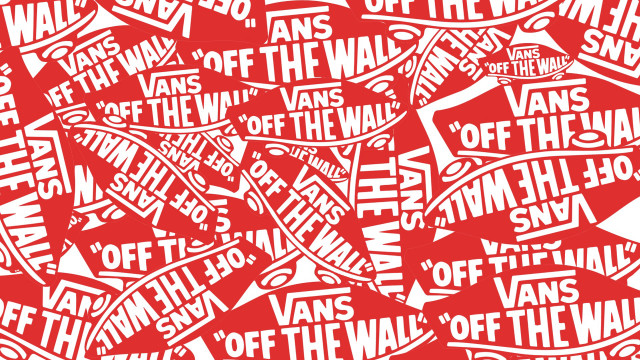 Red white pattern words text free wallpaper for desktop - medium preview image