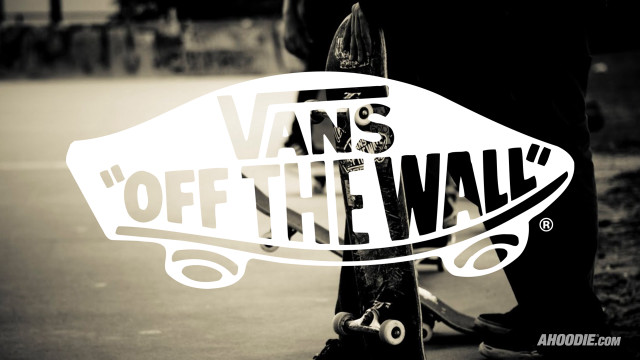 Aramenta vail skateboard graffiti greyscale free wallpaper - medium preview image
