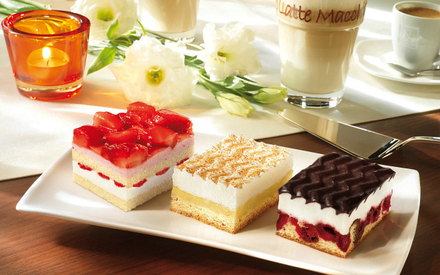 Desserts candle flowers coffee table free wallpaper - medium preview image