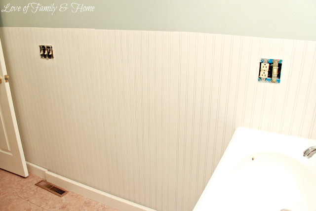 Bathroom sink door striped pattern free wallpaper - medium preview image