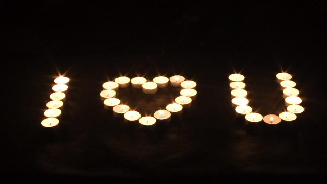 Candles heart black background light free wallpaper - medium preview image