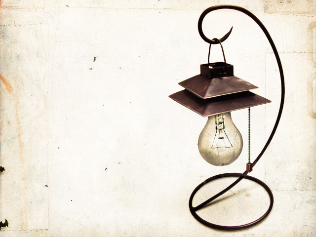Light bulb hanging wire side free wallpaper - medium preview image