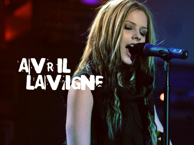 Woman singing microphone avril lavigne free wallpaper - medium preview image
