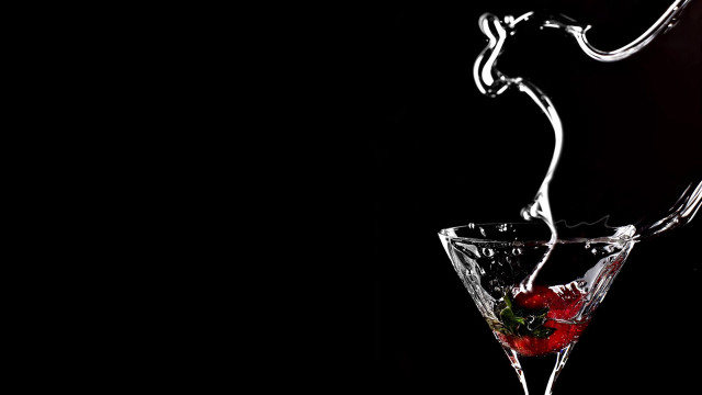 Wine strawberry glass black background free wallpaper - medium preview image