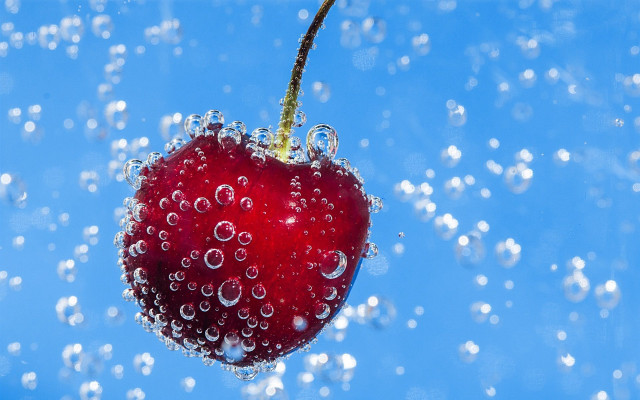 Red apple water droplets blue free wallpaper - medium preview image