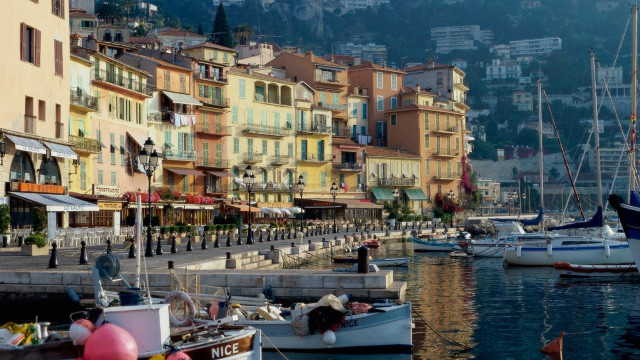 Harbor boats cityscape mountains bridge free wallpaper - medium preview image