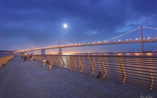 Bridge water night people walking free wallpaper - medium preview image