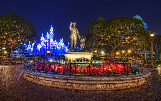 Statue man child castle night #2 free wallpaper - medium preview image