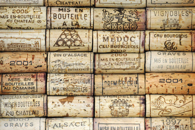 Wine corks pile stacked top free wallpaper - medium preview image