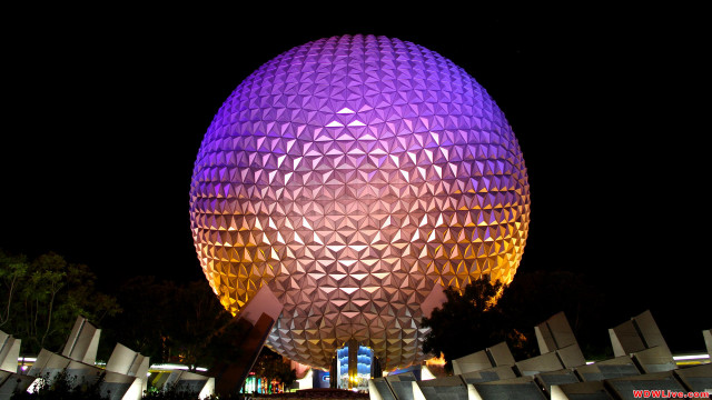 Large building purple dome nighttime free wallpaper - medium preview image