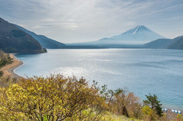 Mountain lake road foreground scenery free wallpaper - medium preview image