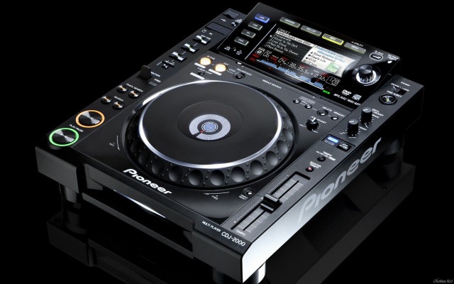Dj turntable controller black surface free wallpaper - medium preview image