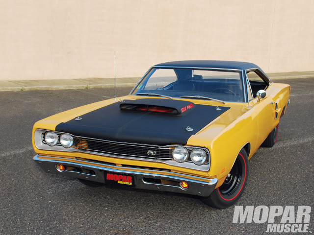 Yellow black car parking lot free wallpaper - medium preview image