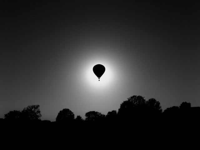 Hot air balloon silhouette night free wallpaper - medium preview image