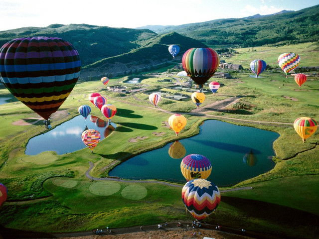 Hot air balloons lake mountains free wallpaper - medium preview image