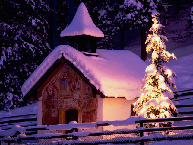 Small church lit tree snow free wallpaper - medium preview image