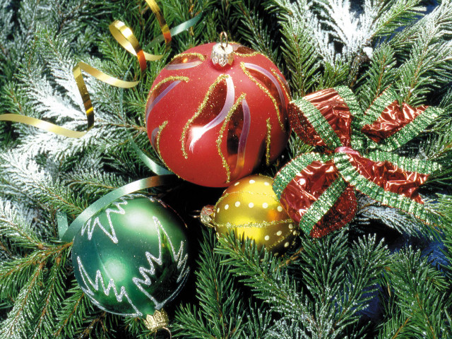 Christmas tree ornaments ribbon closeup free wallpaper - medium preview image