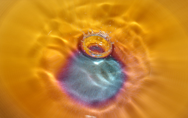 Yellow blue object water background #2 free wallpaper - medium preview image