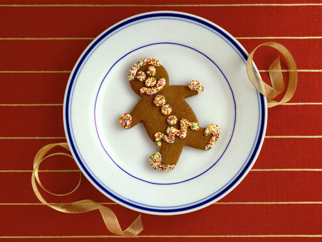 Ginger cookie sprinkles ribbon plate #4 free wallpaper - medium preview image
