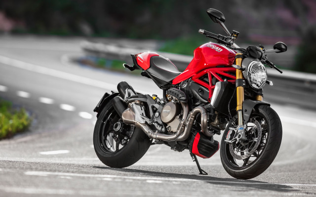 Red motorcycle road curve blurry free wallpaper - medium preview image