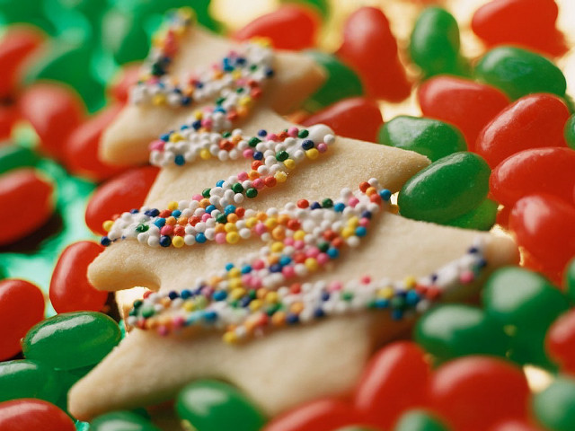 Christmas tree cookies candy table free wallpaper - medium preview image