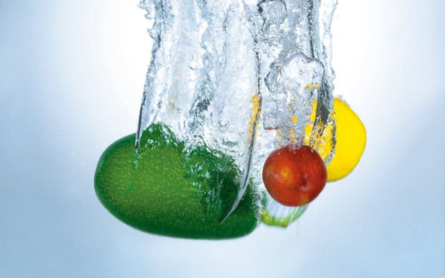 Fruit drop glass water lime free wallpaper - medium preview image