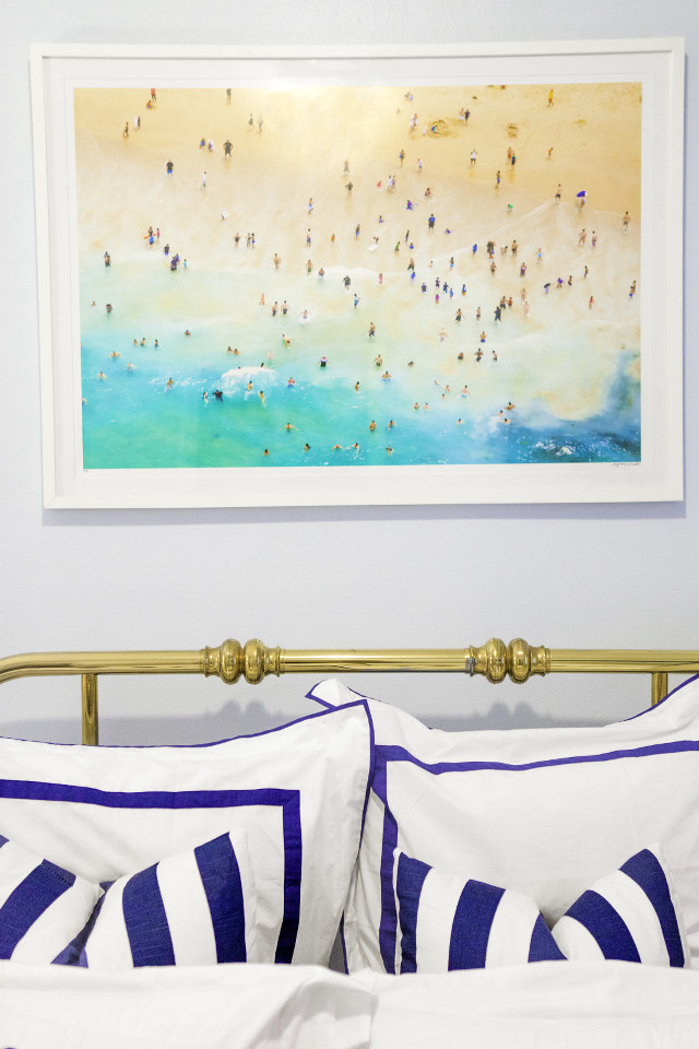 Bed painting above two pillows free wallpaper - medium preview image
