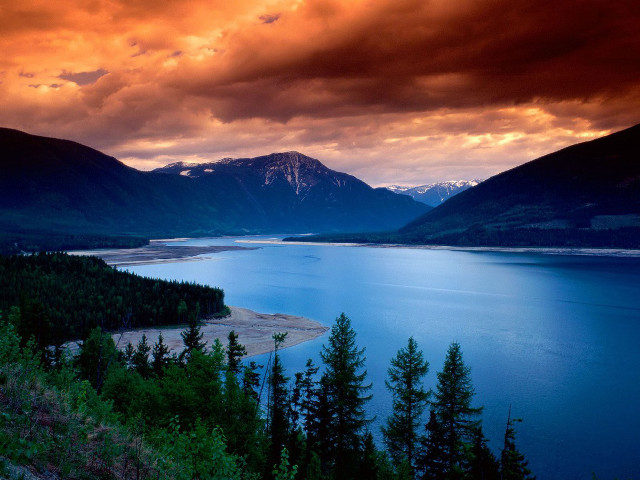Lake mountains cloudy sky red free wallpaper - medium preview image