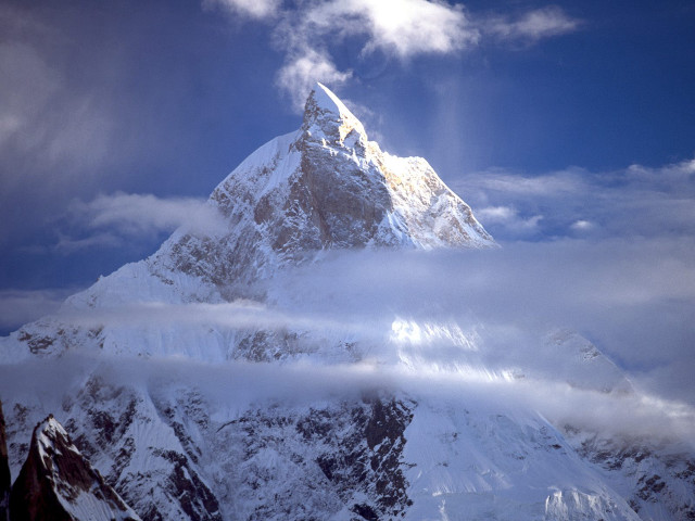 Snowy mountain cloudy sky sunbeam free wallpaper - medium preview image