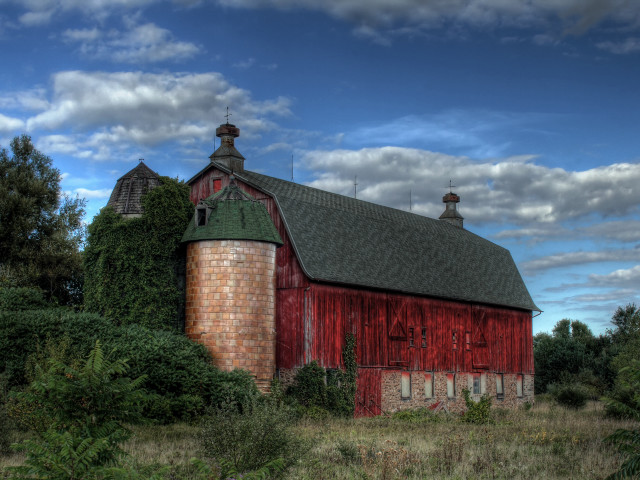 Red barn green roof tower #2 free wallpaper - medium preview image