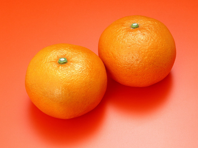 Two oranges red surface green #4 free wallpaper - medium preview image