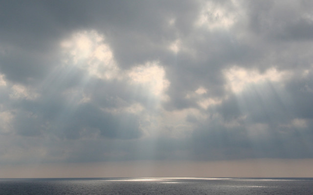 Large body water cloudy sky #3 free wallpaper - medium preview image