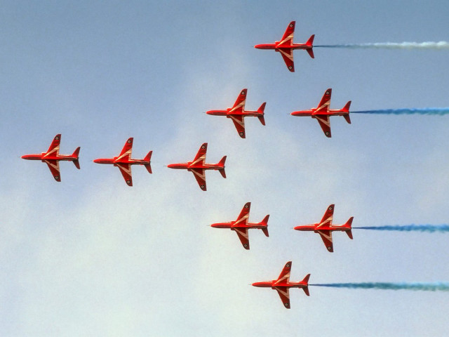 Planes flying formation smoke sky #4 free wallpaper - medium preview image
