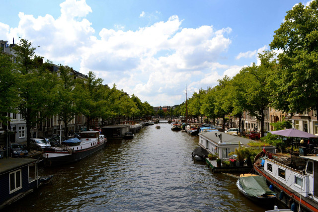 River boats houses cloudy sky free wallpaper - medium preview image