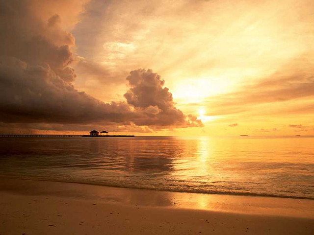 Beach boat sunset clouds building free wallpaper - medium preview image