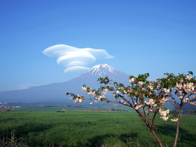 Cloud formation green field mountain #4 free wallpaper - medium preview image