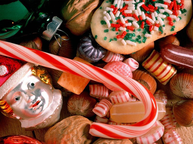 Candy canes pile holiday sweets free wallpaper - medium preview image