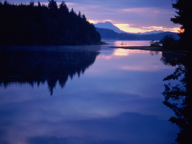 Lake mountain sunset clouds trees #3 free wallpaper - medium preview image