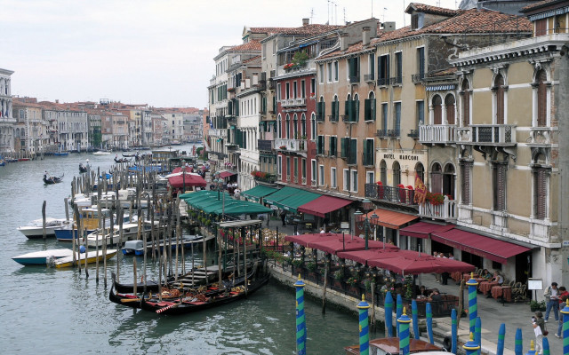 Waterway boats buildings people dock #4 free wallpaper - medium preview image