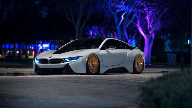 White car parked night trees free wallpaper - medium preview image