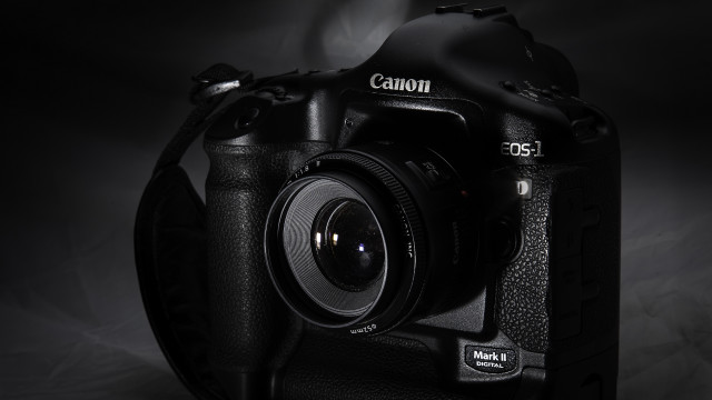 Camera flash light back body free wallpaper - medium preview image