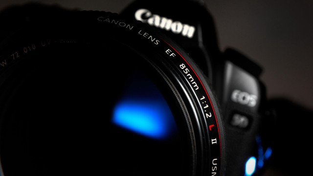 Camera lens blue light black free wallpaper - medium preview image