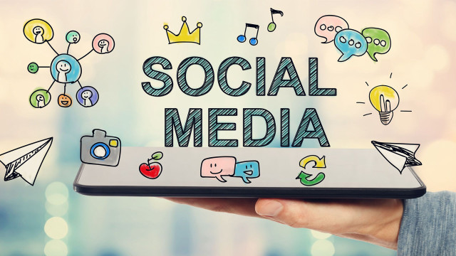 Social media tablet building sky free wallpaper - medium preview image
