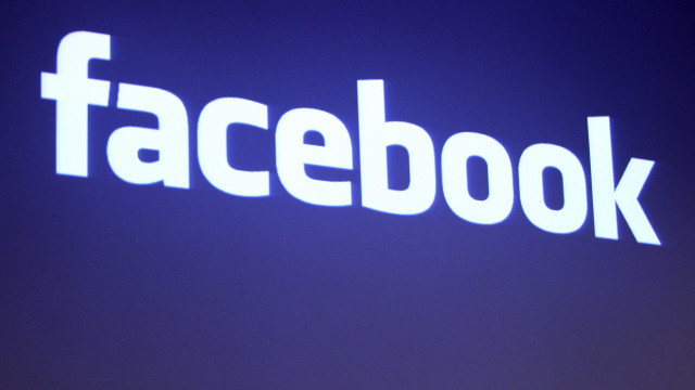Facebook logo wall november #11 free wallpaper - medium preview image