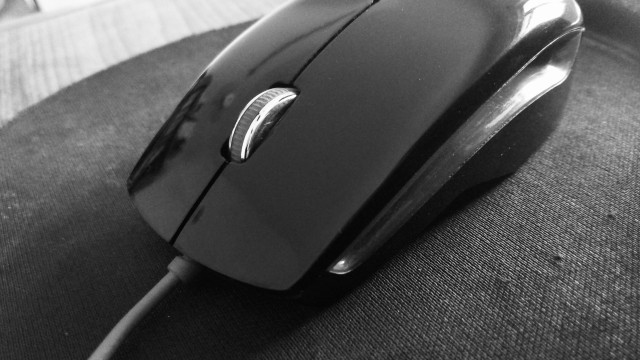Black computer mouse chair cushioned free wallpaper - medium preview image