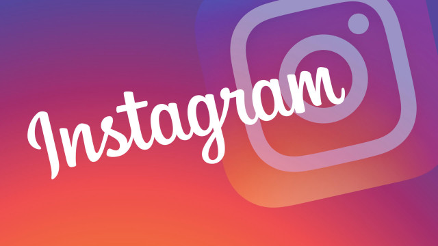 Instagramn blurry background square logo free wallpaper - medium preview image