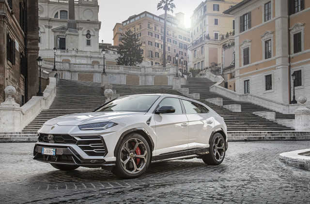White lamb suv building steps free wallpaper - medium preview image